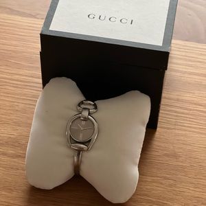 Gucci women watch